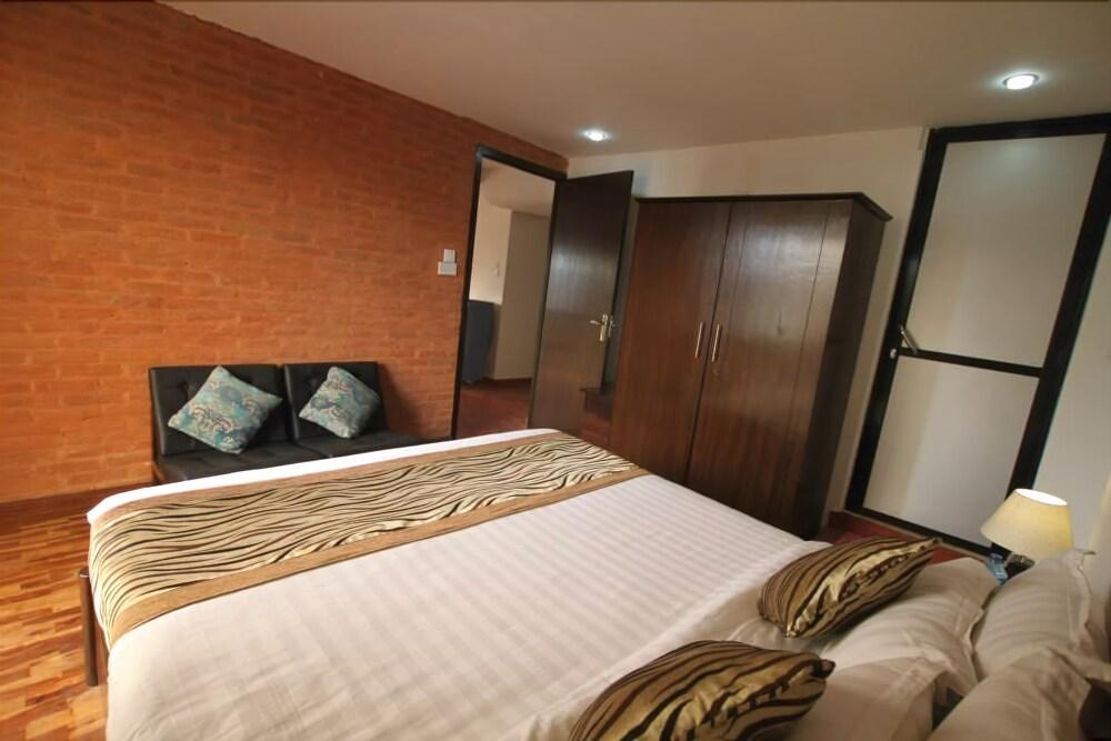 Gaju Suite Hotel Katmandu Eksteriør bilde