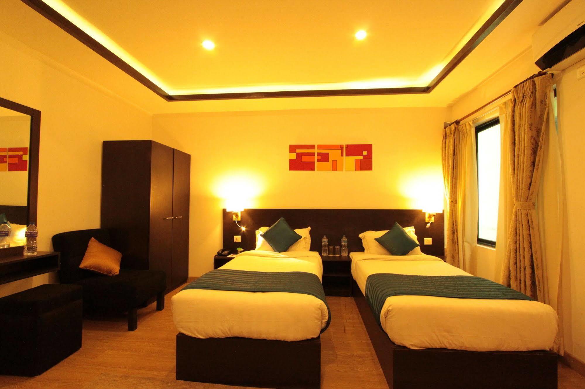 Gaju Suite Hotel Katmandu Eksteriør bilde