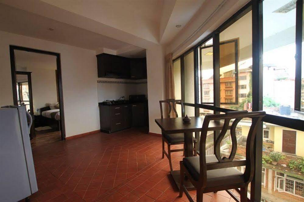 Gaju Suite Hotel Katmandu Eksteriør bilde