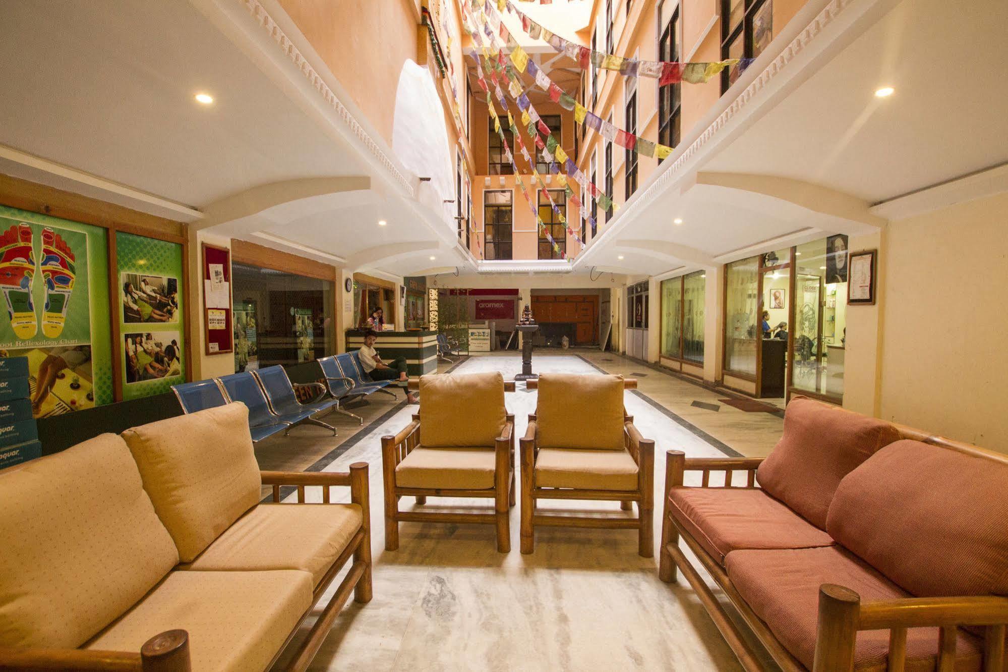 Gaju Suite Hotel Katmandu Eksteriør bilde