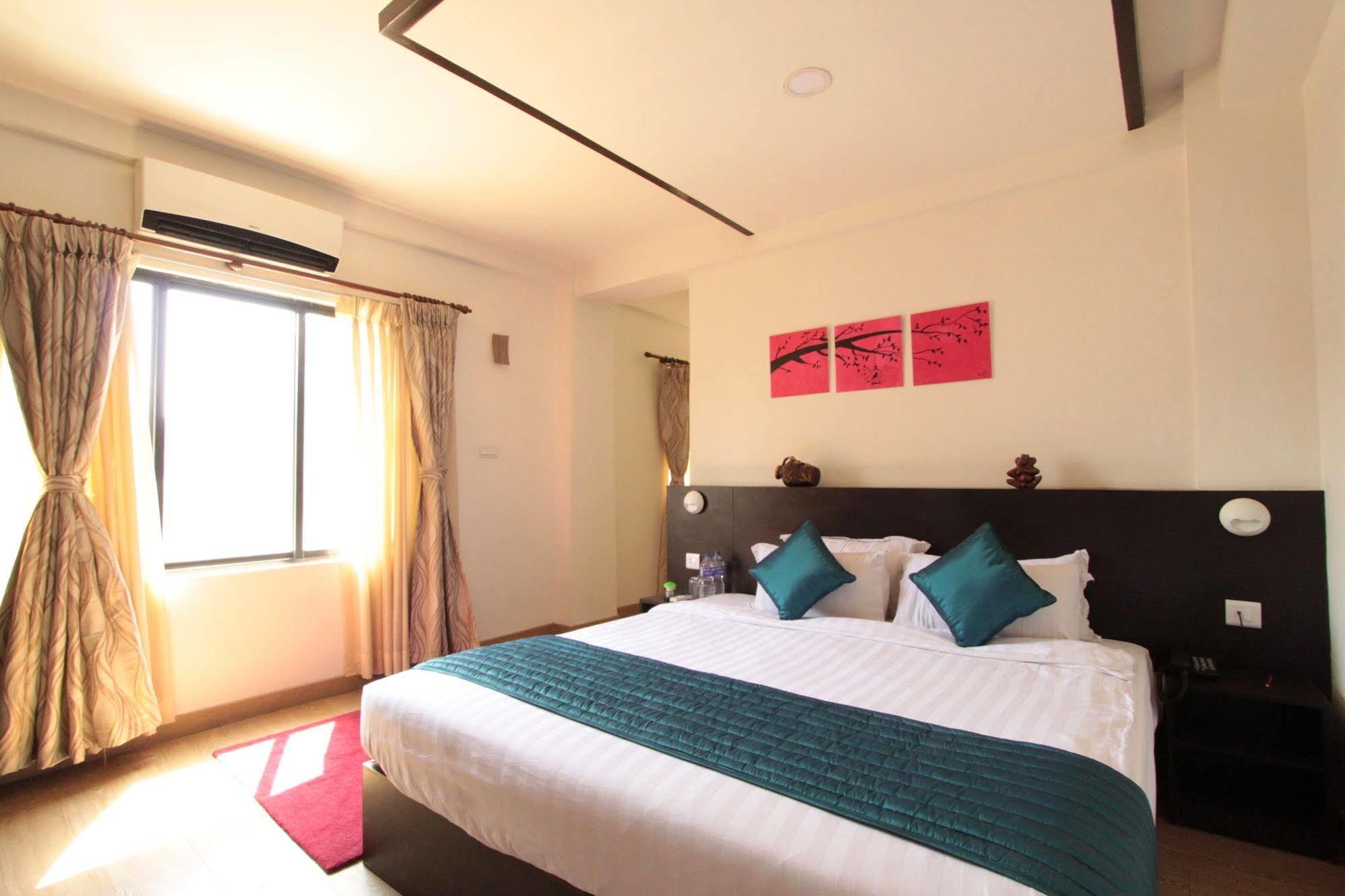 Gaju Suite Hotel Katmandu Eksteriør bilde