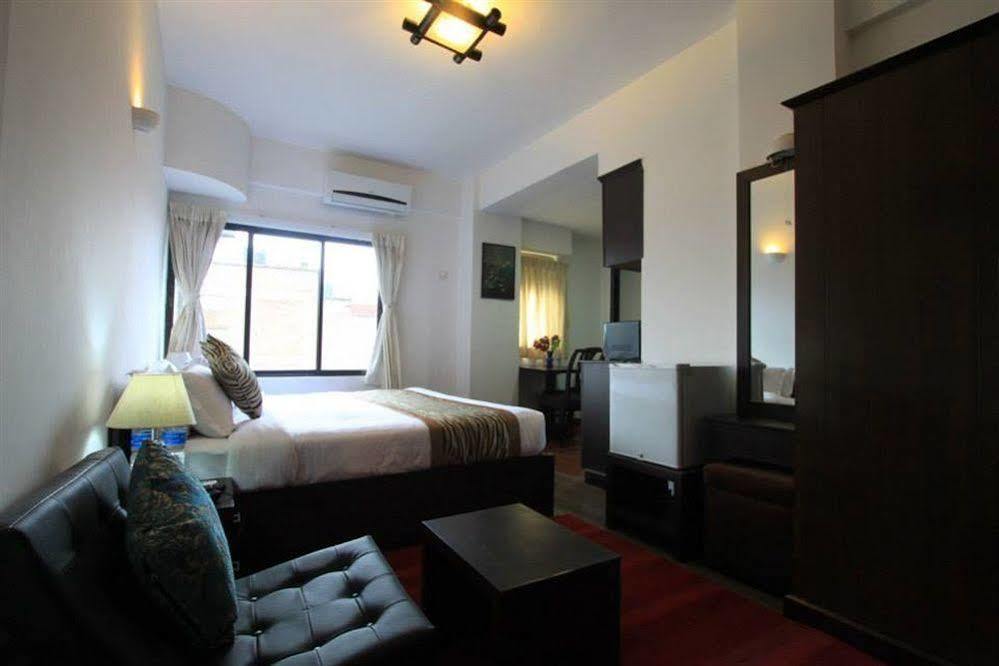 Gaju Suite Hotel Katmandu Eksteriør bilde